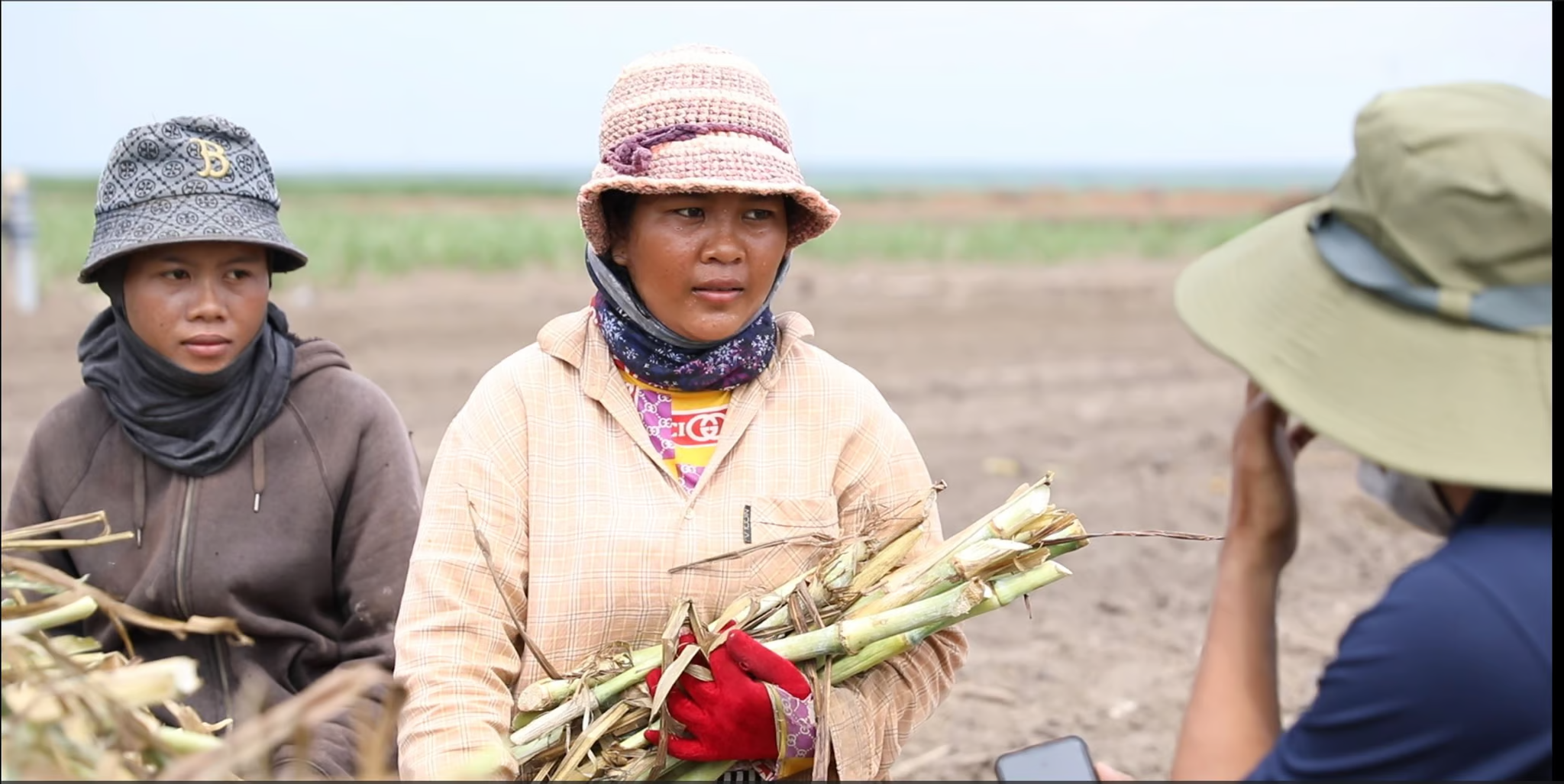 Chú trọng an sinh xã hội và chăm sóc sức khỏe là chính sách cơ bản nhằm đảm bảo sinh kế ổn định, lâu dài cho người lao động tại Công ty Cổ phần Nông nghiệp Trường Hải (THACO AGR), huyện Snuol Kratie và Koun Mom, tỉnh Rattanakiri.