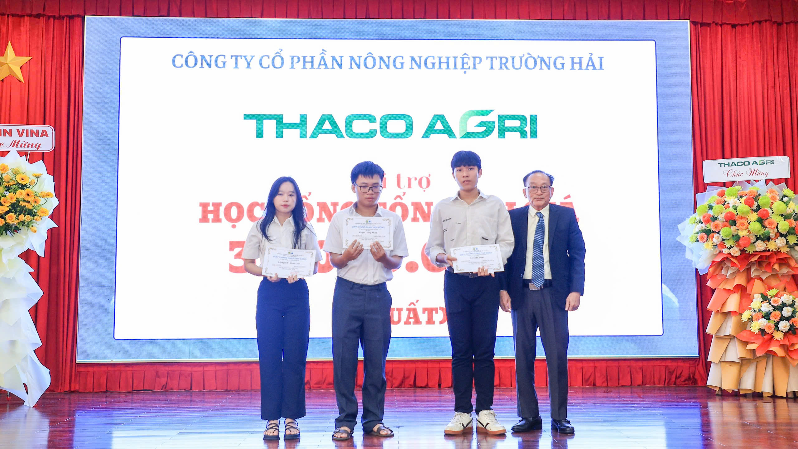 THACO AGRI trao học bổng cho sinh viên Khoa Chăn nuôi thú y - Đại học Nông lâm TP.HCM