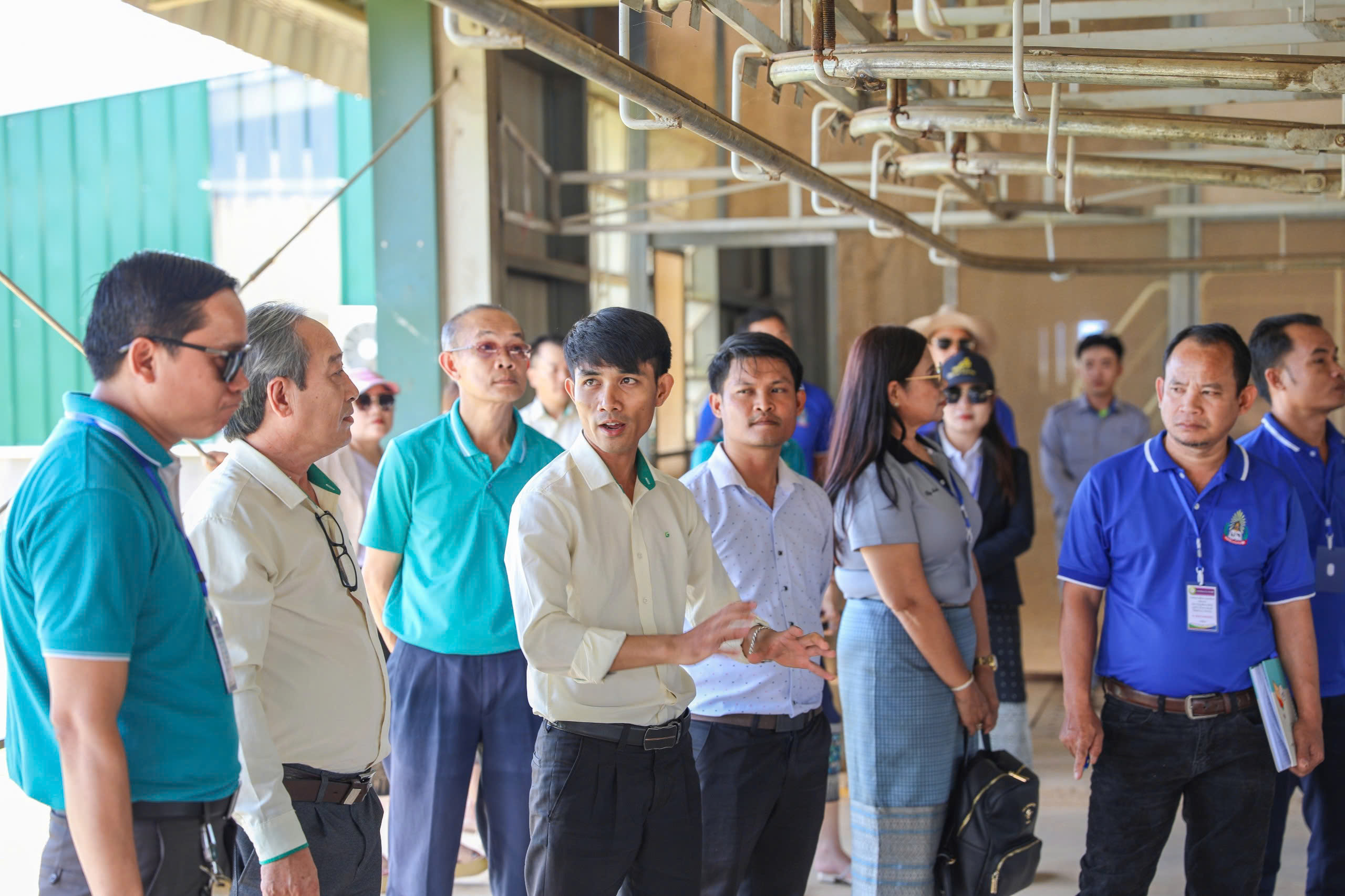 Champasak University delegation visits HAGL AGRICO Laos complex