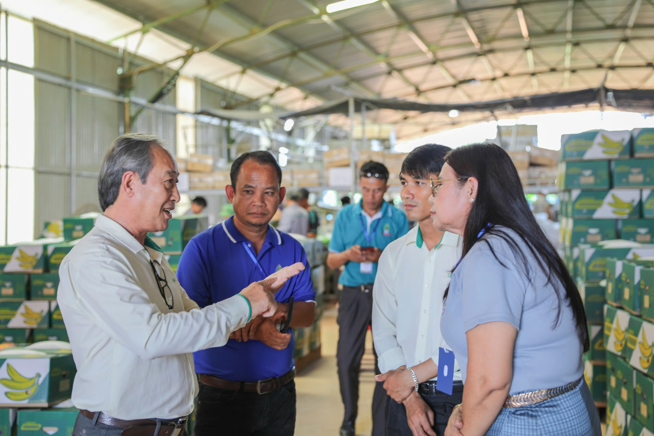 Champasak University delegation visits HAGL AGRICO Laos complex