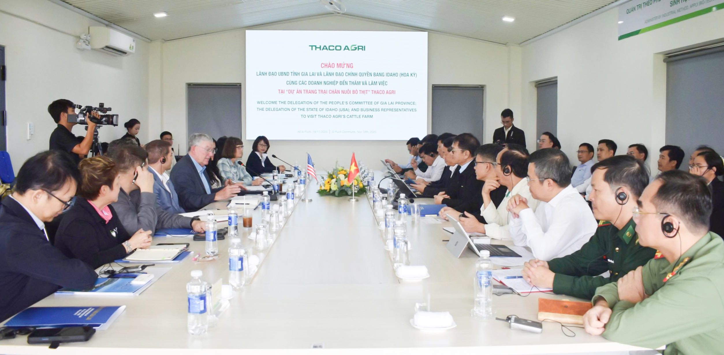 Toàn cảnh buổi làm việc