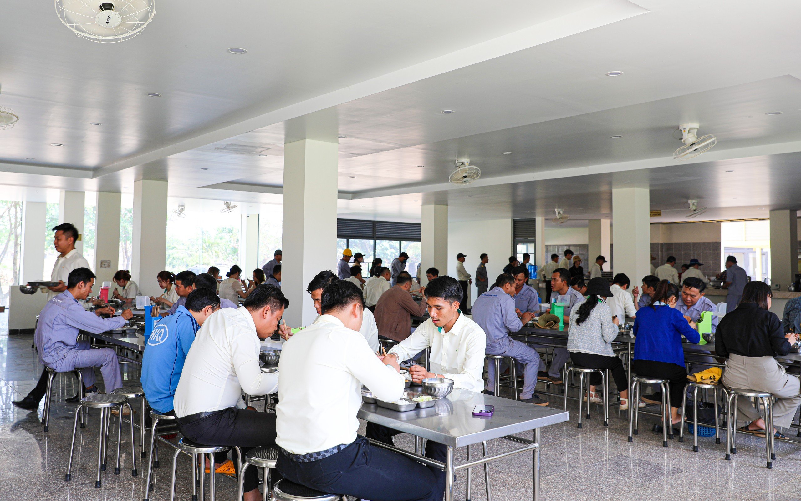 Bếp ăn tại Văn phòng KLH
