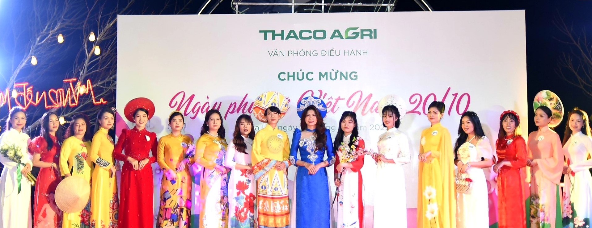 Banner truyền thông