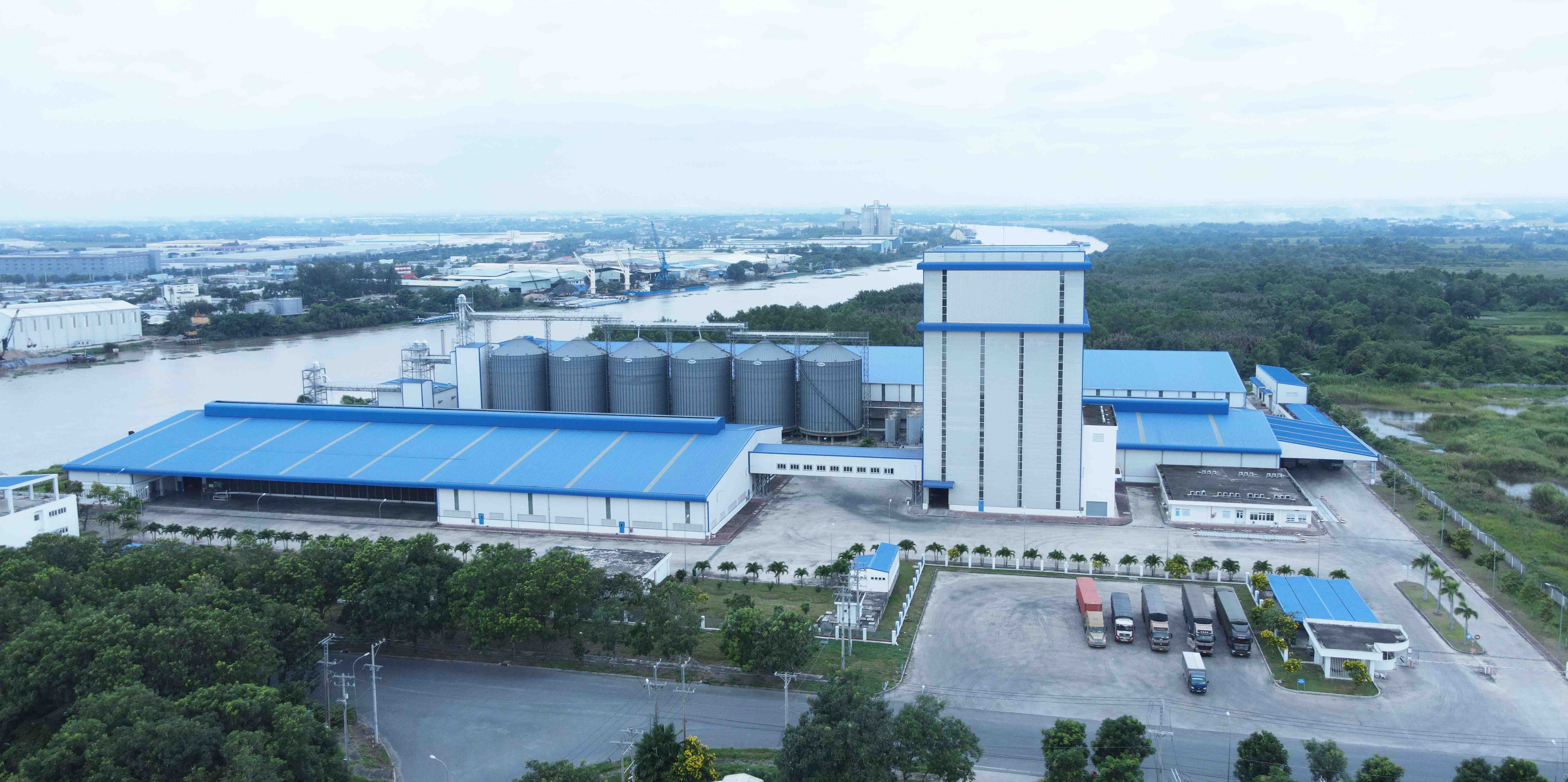 Banner truyền thông