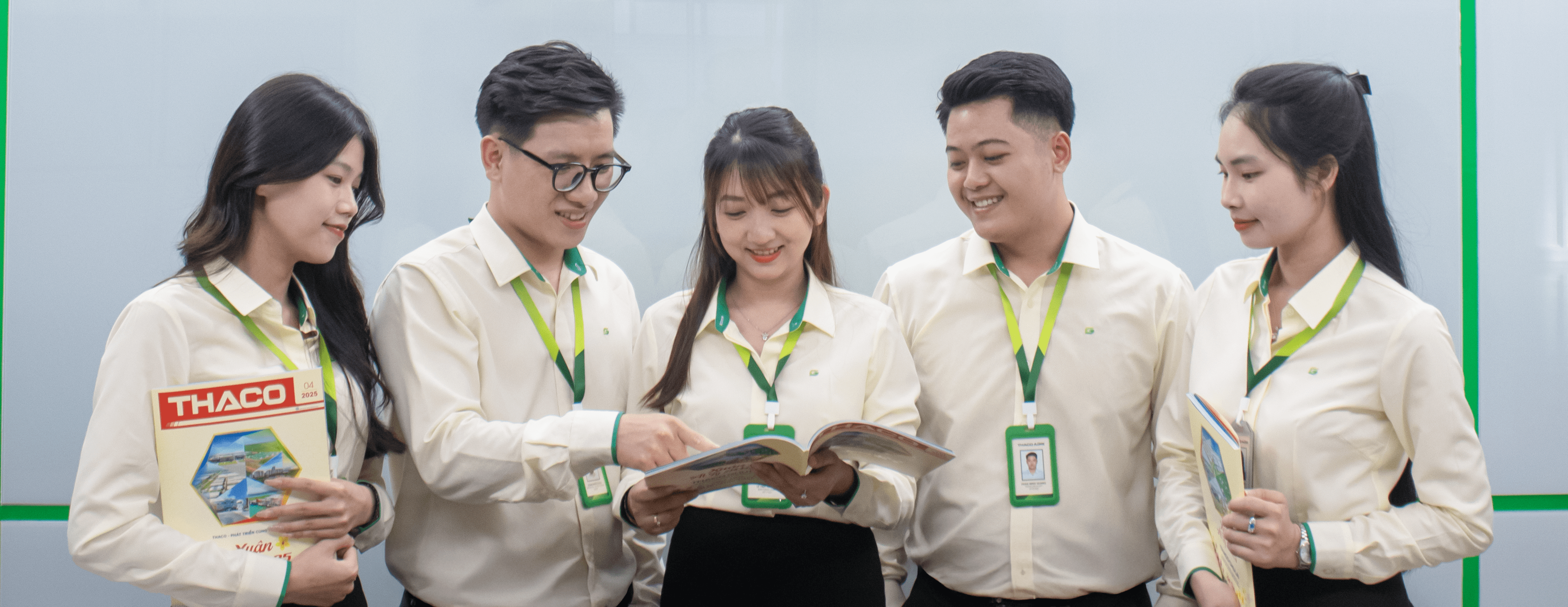 Banner truyền thông